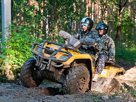 Катание на квадроциклах в Самаре. Подарочные сертификаты Ultra Подарки. Подарочный сертификат на катание на квадроциклах в Самаре. Закажите прокат квадроциклов и наслаждайтесь активным отдыхом с друзьями. Выбирайте живописные маршруты для езды на квадроциклах. Сервис UltraPodarki.ru 8 800 505 95 30. Катание на квадроциклах, катание на квадроциклах Самара, прокат квадроциклов, прокат квадроциклов Самара, езда на квадроцикле, езда на квадроцикле Самара, катание на квадроциклах зимой, Катание на квадроциклах летом, сертификат на катание на квадроциклах, сертификат квадроциклы, сертификат квадроциклы Самара
