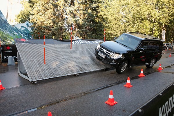 Курсы экстремального и контр-аварийного вождения - Школа автодрома 