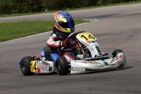 Картинг в Самаре. ULTRA ПОДАРКИ. Купить картинг в Самаре. Попробуйте участие в настоящей гонке и получите порцию незабываемых эмоций. Гонки на картах - это приятно и доступно. Сервис UltraPodarki.ru 8 800 505 95 30. Картинг Самара, картинг, гонки на картах Самара, гонки на картах, езда на карте Самара, езда на карте, купить картинг Самара, купить картинг, картинг цена Самара, картинг цена, картинг клуб Самара, картинг клуб, картинг центр, картинг центр Самара