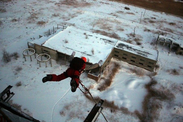 Роупджампинг - прыжки с верёвкой в Самаре. Подарочные сертификаты Ultra Подарки. Роупджампинг в Самаре - Экстремальный оригинальный подарок или подарочный сертификат на Роупджампинг - прыжки с верёвкой. Сервис UltraPodarki.ru 8-800-505-95-30. роупджампинг Самара, прыжок веревка Самара, роупджампинг, прыжок веревка, прыжок с веревкой, Подарок, подарочный сертификат, экстрим, экстремальный подарок