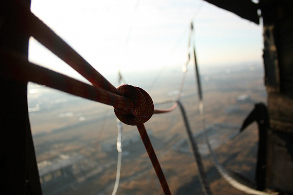 Роупджампинг - прыжки с верёвкой в Самаре. Подарочные сертификаты Ultra Подарки. Роупджампинг в Самаре - Экстремальный оригинальный подарок или подарочный сертификат на Роупджампинг - прыжки с верёвкой. Сервис UltraPodarki.ru 8-800-505-95-30. роупджампинг Самара, прыжок веревка Самара, роупджампинг, прыжок веревка, прыжок с веревкой, Подарок, подарочный сертификат, экстрим, экстремальный подарок