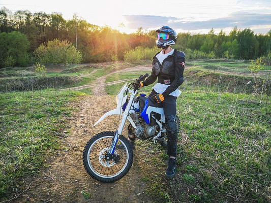 Катание на мотоцикле в Самаре. ULTRA ПОДАРКИ. Купить катание на мотоцикле в Самаре. Попробовав езду на мотоциклах, вы получите порцию адреналина и невероятные эмоции. Сервис: UltraPodarki.ru 8 800 505 95 30.. Катание на мотоцикле в Самаре, прокат мотоциклов Самара, катание на мотоциклах, прокат мотоцикла, езда на мотоцикле Самара, езда на мотоцикле, мотопрогулка Самара, мотопрогулка, поездки на байке, личный мотоцикл, катание на мотоцикле, мотоциклетный шлем, увлечение поездками на мотоцикле, пристрастие к мотоциклам, сертификат на поездку на мотоцикле, прокатиться на мотоцикле, мото-транспорт, мото-треки, мото-поездки, езда на мотоцикле в Самаре, катание на мотоцикле в Самаре, мотоклуб в Самаре
