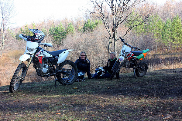 Катание на мотоцикле в Самаре. ULTRA ПОДАРКИ. Купить катание на мотоцикле в Самаре. Попробовав езду на мотоциклах, вы получите порцию адреналина и невероятные эмоции. Сервис: UltraPodarki.ru 8 800 505 95 30.. Катание на мотоцикле в Самаре, прокат мотоциклов Самара, катание на мотоциклах, прокат мотоцикла, езда на мотоцикле Самара, езда на мотоцикле, мотопрогулка Самара, мотопрогулка, поездки на байке, личный мотоцикл, катание на мотоцикле, мотоциклетный шлем, увлечение поездками на мотоцикле, пристрастие к мотоциклам, сертификат на поездку на мотоцикле, прокатиться на мотоцикле, мото-транспорт, мото-треки, мото-поездки, езда на мотоцикле в Самаре, катание на мотоцикле в Самаре, мотоклуб в Самаре
