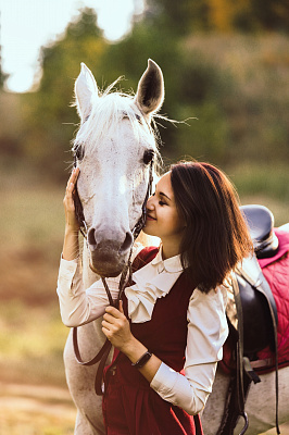 Конная прогулка в Самаре. Подарочные сертификаты Ultra Подарки. Купить оригинальный подарок или подарочный сертификат на Конная прогулка в Самаре. Сервис UltraPodarki.ru 8-800-505-9530. Катание на лошадях, Прогулка на лошади, Прогулка на лошадях для двоих, Конная прогулка.  Конный клуб, конная прогулка, конная прогулка в Самаре