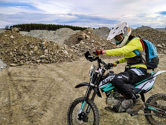 Катание на мотоцикле в Самаре. ULTRA ПОДАРКИ. Купить катание на мотоцикле в Самаре. Попробовав езду на мотоциклах, вы получите порцию адреналина и невероятные эмоции. Сервис: UltraPodarki.ru 8 800 505 95 30.. Катание на мотоцикле в Самаре, прокат мотоциклов Самара, катание на мотоциклах, прокат мотоцикла, езда на мотоцикле Самара, езда на мотоцикле, мотопрогулка Самара, мотопрогулка, поездки на байке, личный мотоцикл, катание на мотоцикле, мотоциклетный шлем, увлечение поездками на мотоцикле, пристрастие к мотоциклам, сертификат на поездку на мотоцикле, прокатиться на мотоцикле, мото-транспорт, мото-треки, мото-поездки, езда на мотоцикле в Самаре, катание на мотоцикле в Самаре, мотоклуб в Самаре
