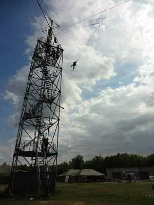 Роупджампинг - прыжки с верёвкой в Самаре. Подарочные сертификаты Ultra Подарки. Роупджампинг в Самаре - Экстремальный оригинальный подарок или подарочный сертификат на Роупджампинг - прыжки с верёвкой. Сервис UltraPodarki.ru 8-800-505-95-30. роупджампинг Самара, прыжок веревка Самара, роупджампинг, прыжок веревка, прыжок с веревкой, Подарок, подарочный сертификат, экстрим, экстремальный подарок